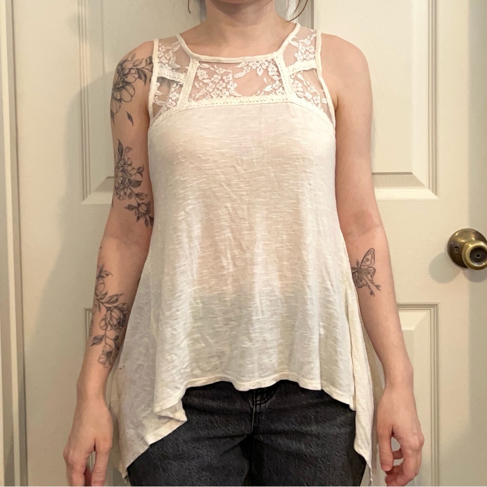 Dainty Cream Swing Hem Swing Hem Tank Top with Lace Details
